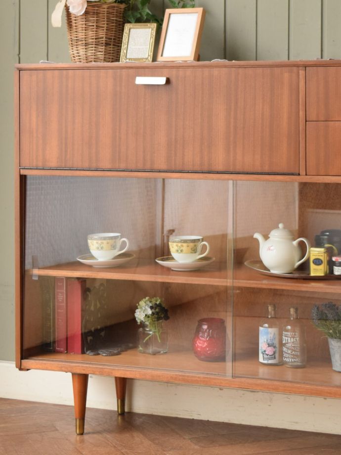 ビンテージキャビネットの扉