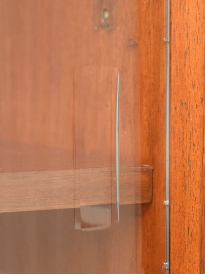 ガラス扉の取っ手