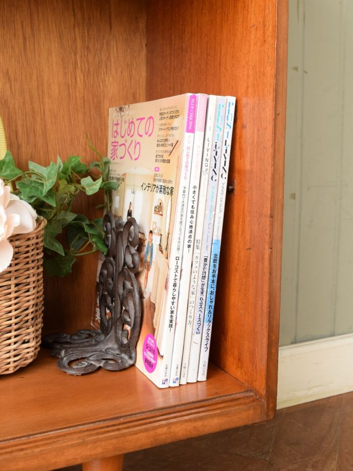 収納たっぷりのキャビネット