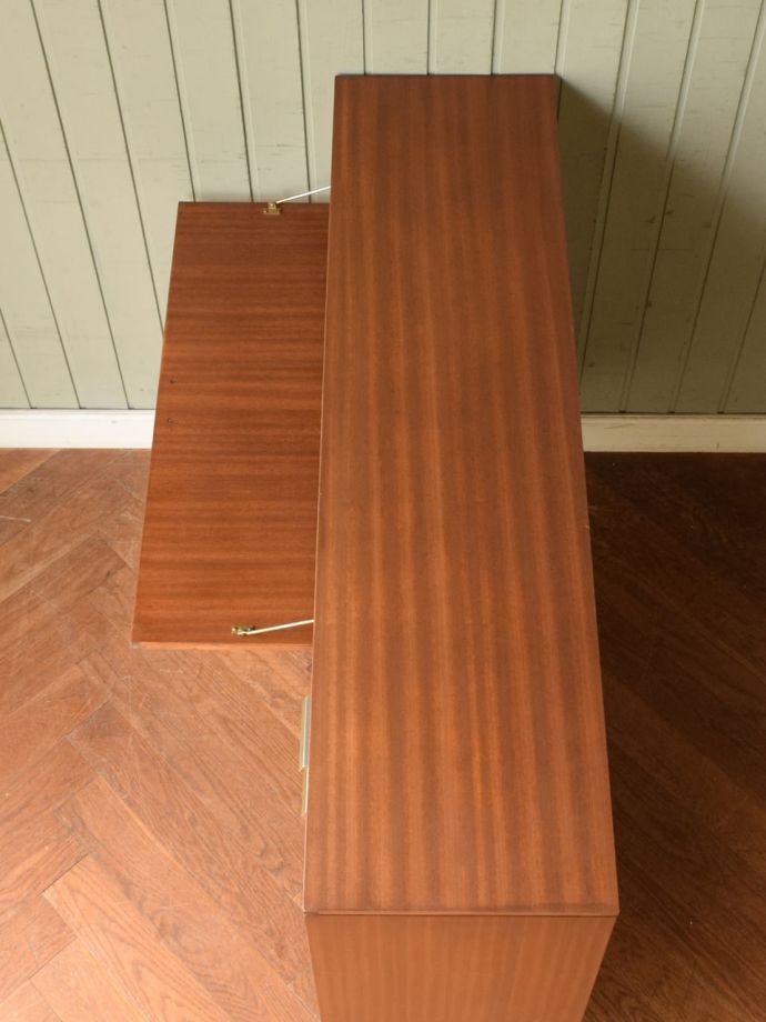 北欧キャビネットの天板