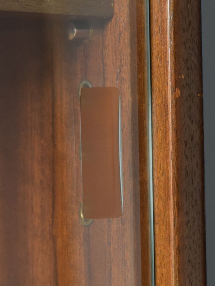 ガラス扉の取っ手