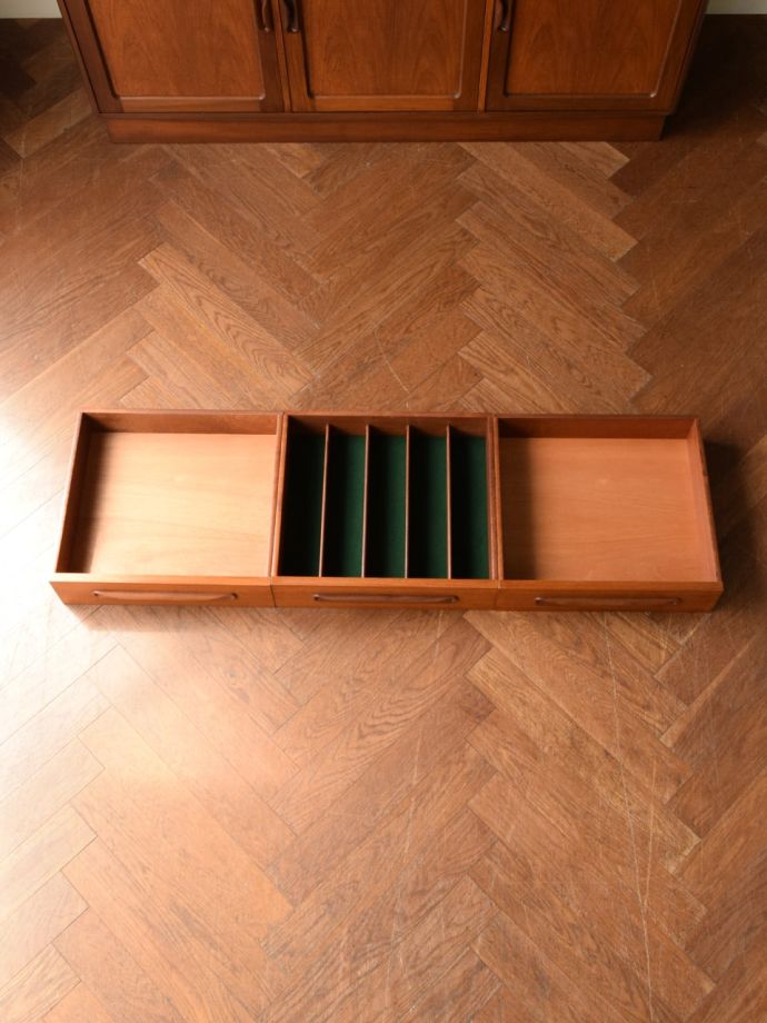 フレスコのキャビネットの引き出し