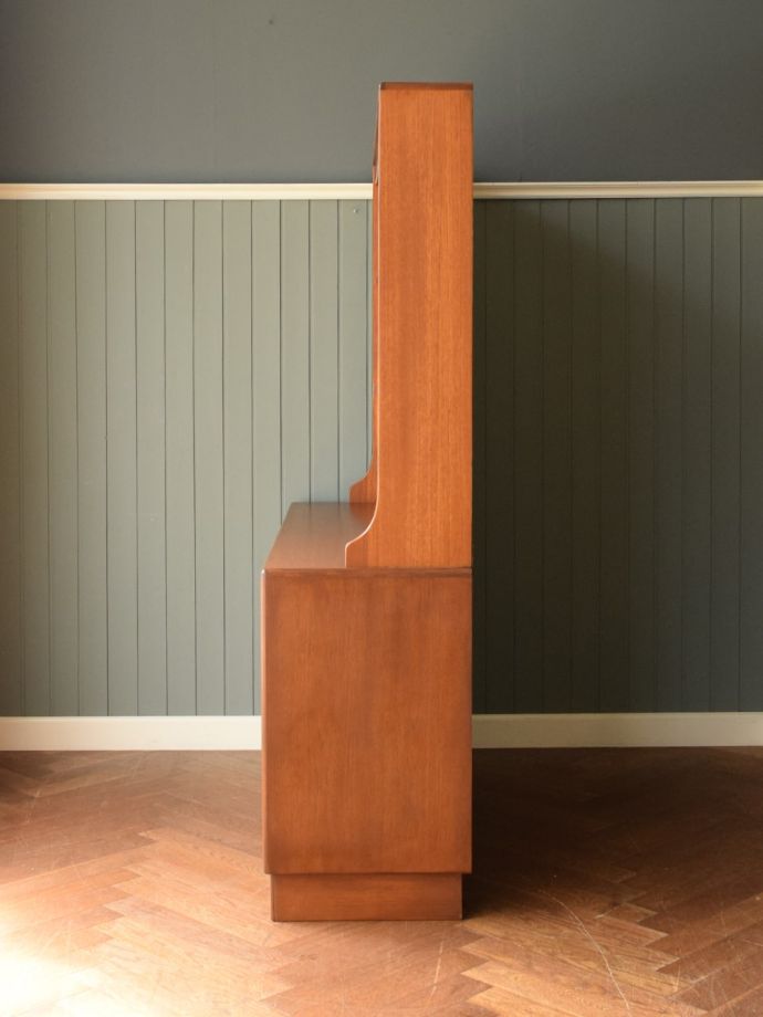 G-planのキャビネットの側面