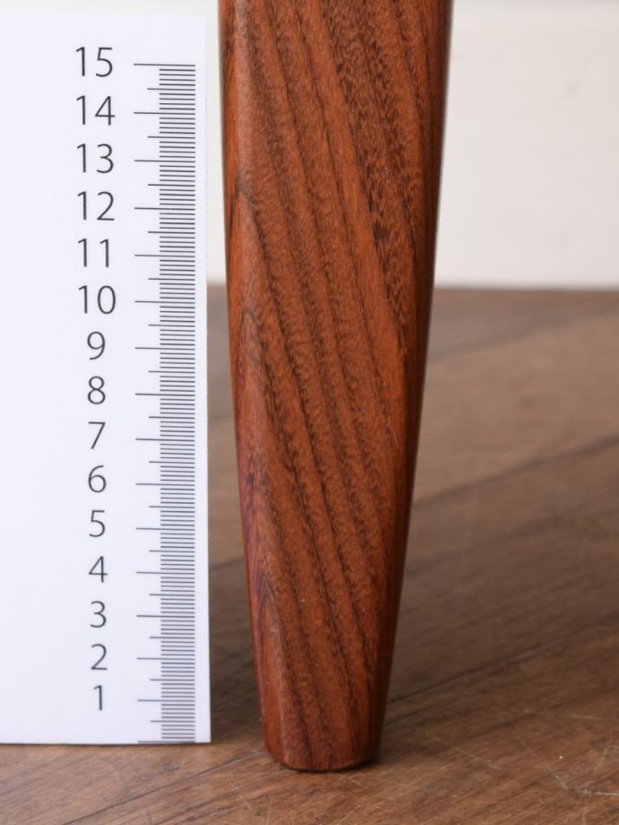 ビンテージ家具の脚