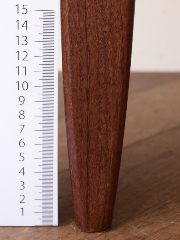 ビンテージ家具の脚