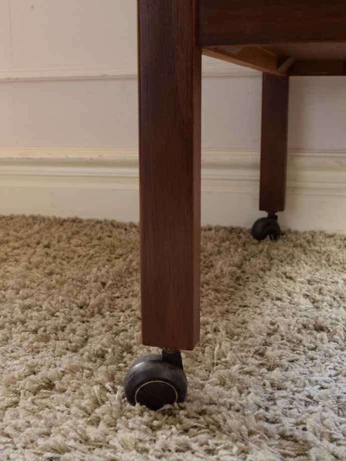 アンティーク家具の脚