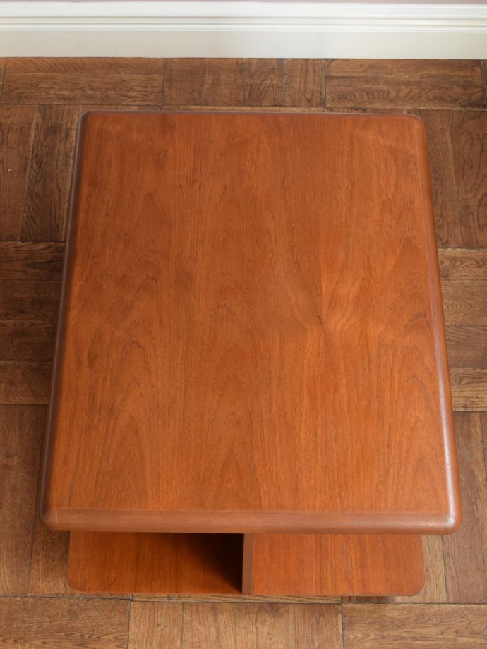 コーヒーテーブルの天板