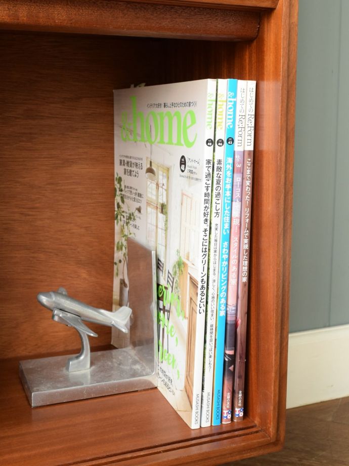 キャビネットの収納