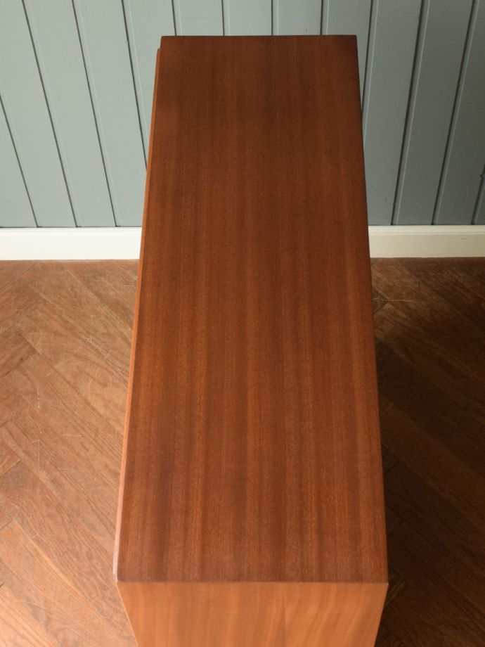 北欧キャビネットの天板