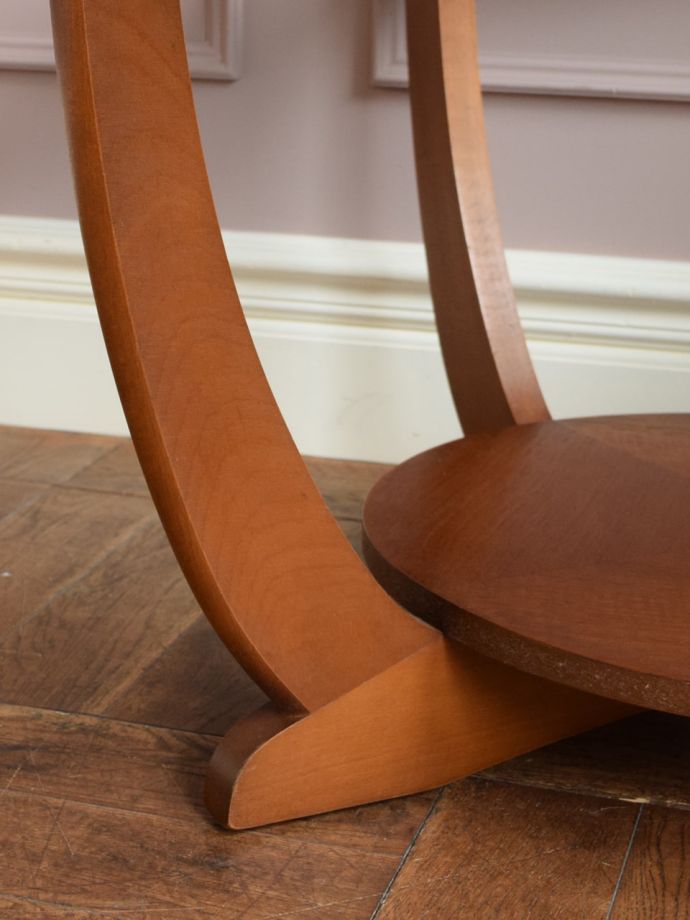 ヴィンテージ家具の脚