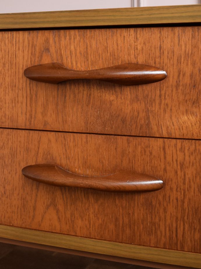 ビンテージキャビネットの取っ手