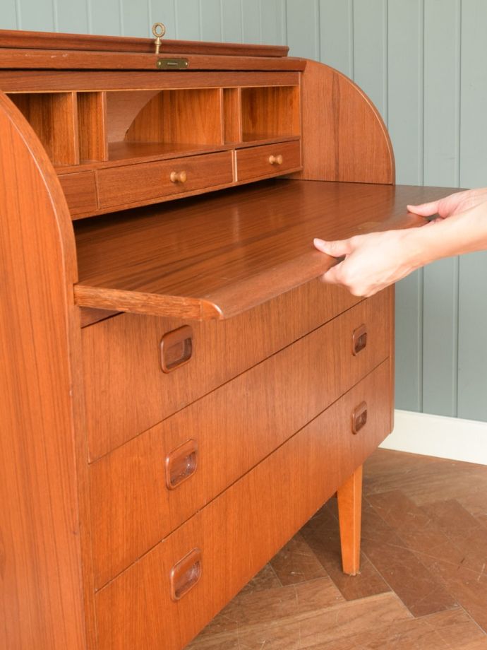 おしゃれな書斎デスク