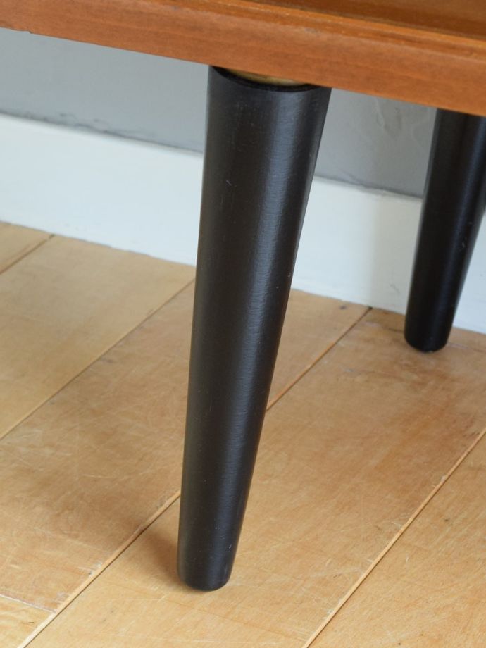 ビンテージ家具の脚