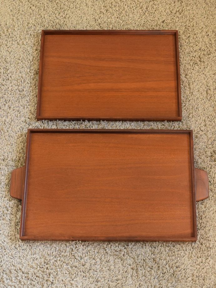 ビンテージワゴンのトレイ