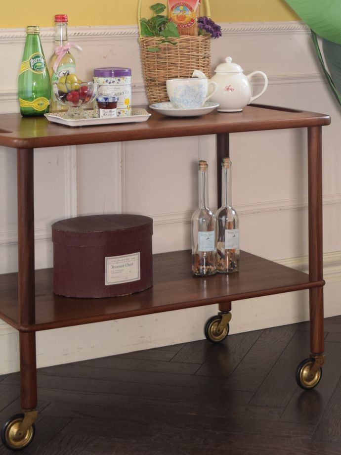 おしゃれなビンテージワゴン