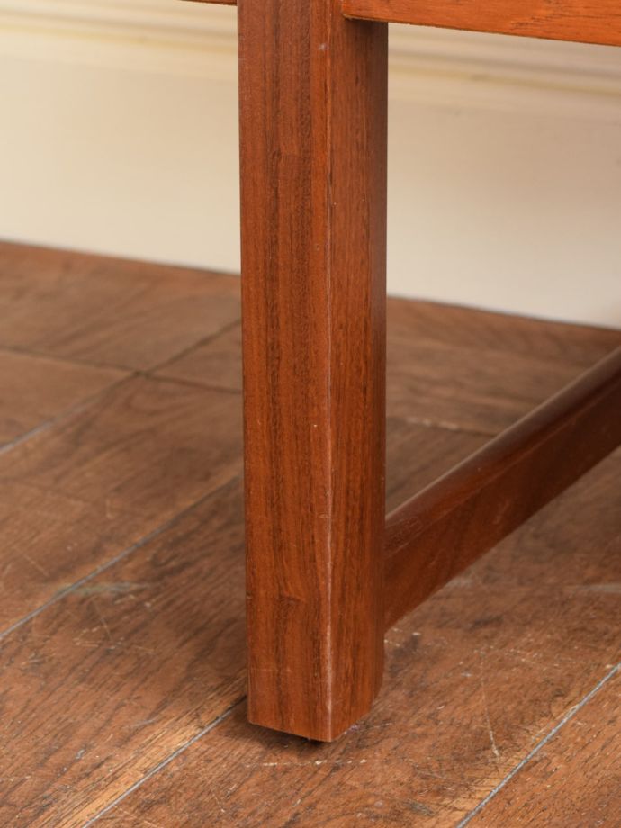 ビンテージ家具の脚