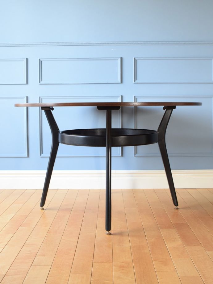 テーブルの側面