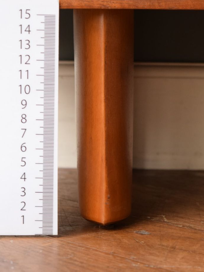 ビンテージ家具の脚