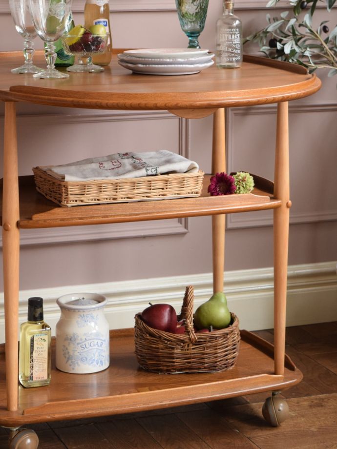 アーコール社のヴィンテージ家具