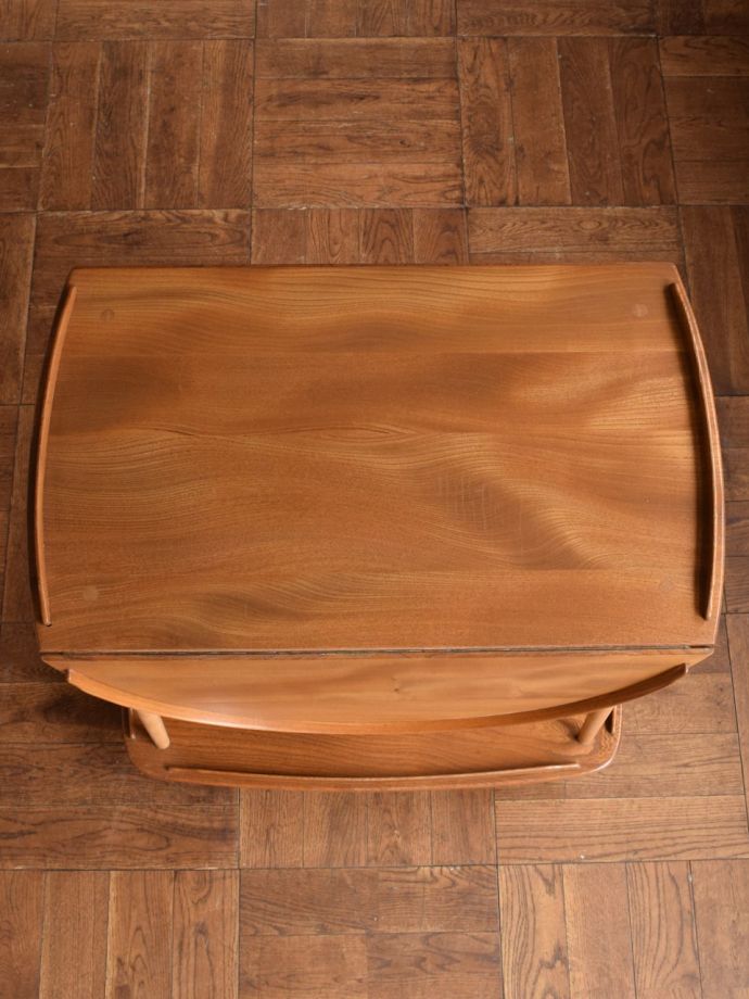 アーコールのワゴンの天板