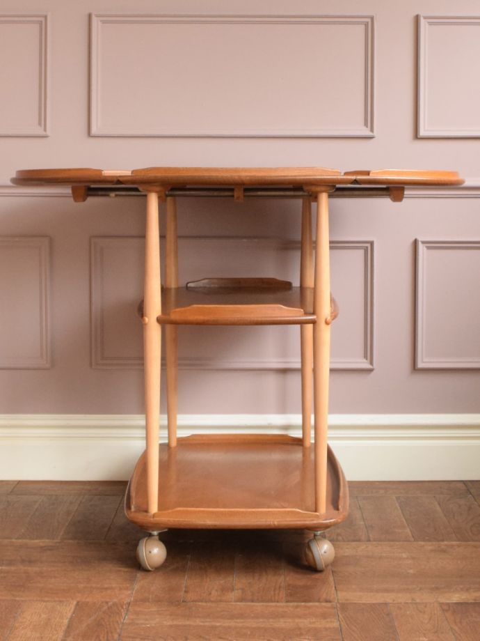 伸張式のアーコールワゴン