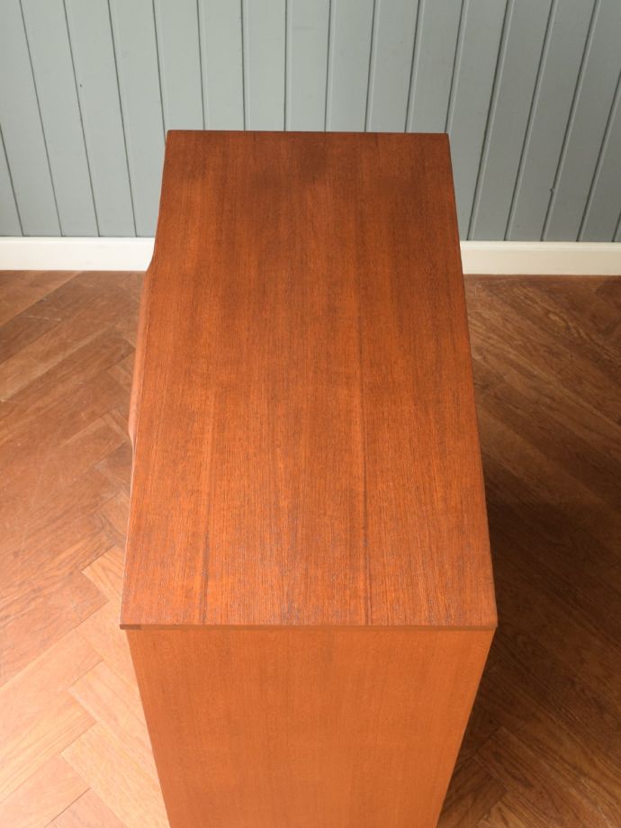 チェストの天板