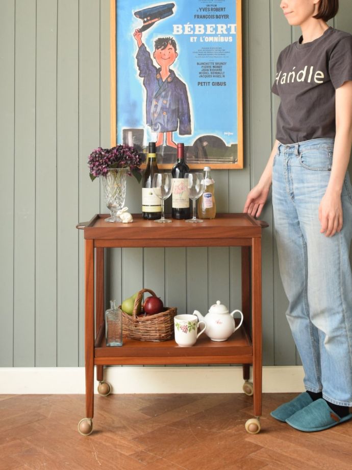 北欧スタイルのおしゃれなワゴン