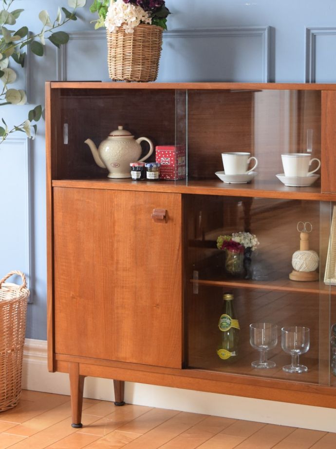 ビンテージキャビネットの扉