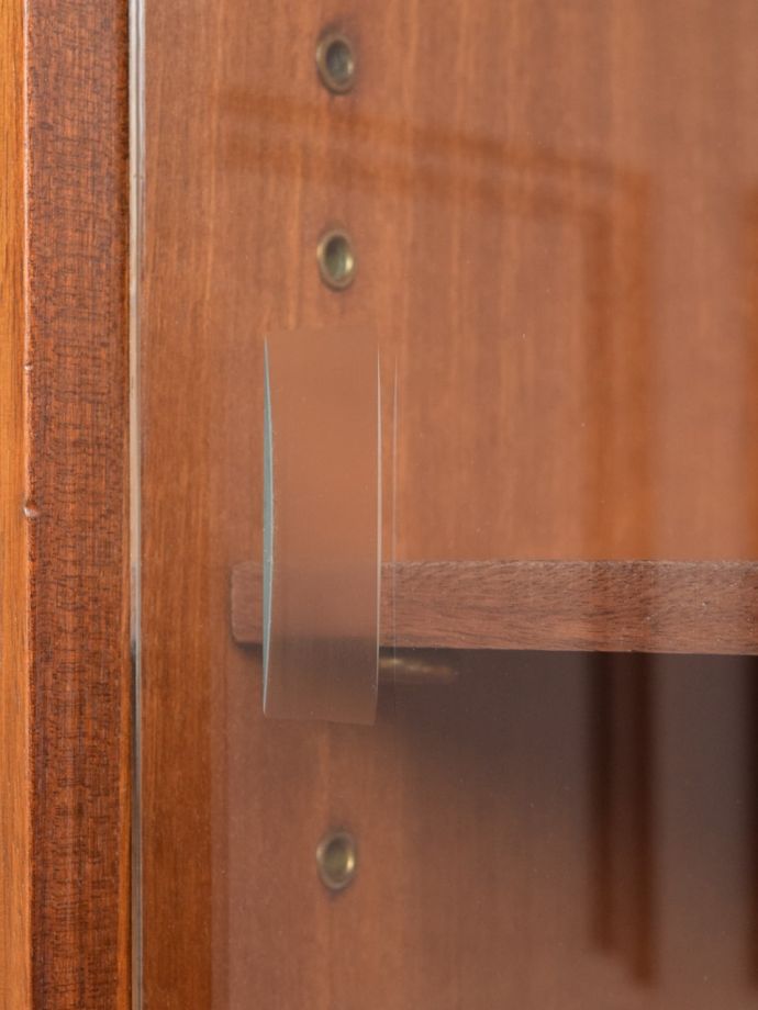 ガラス扉の取っ手