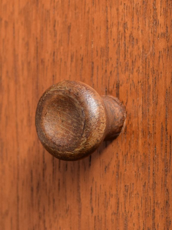 ビンテージキャビネットの取っ手