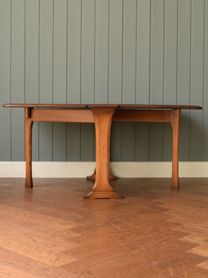 伸長式のローテーブル