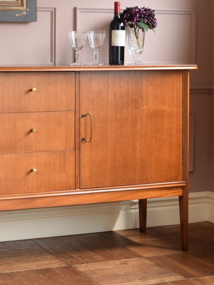 イギリスから届いたおしゃれなビンテージボード、Vanson社の北欧