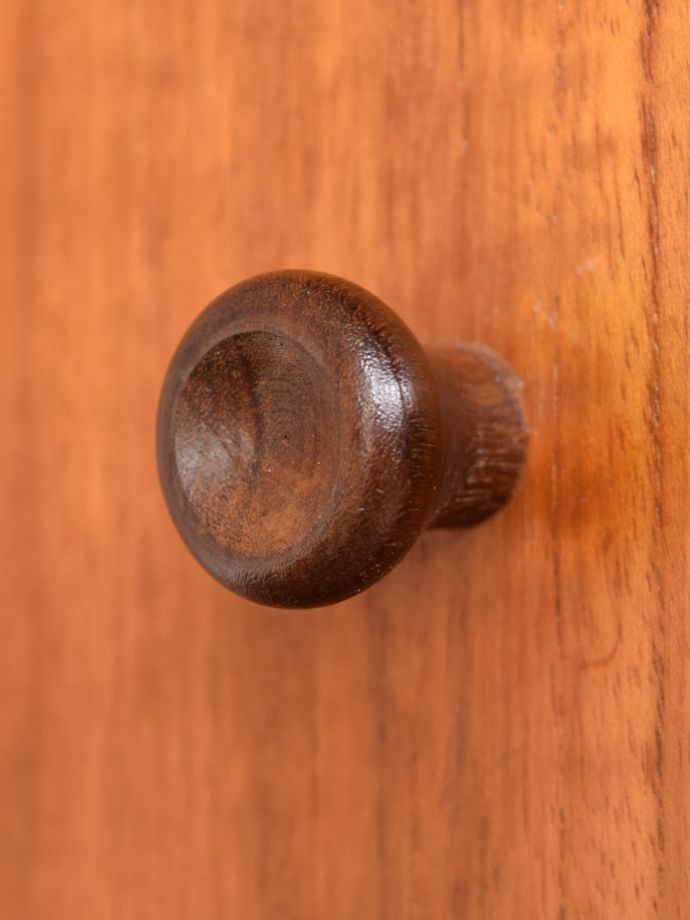 ビンテージキャビネットの取っ手