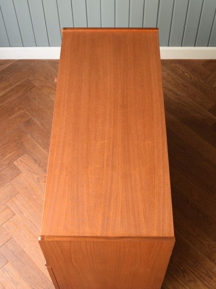 北欧スタイルの家具の天板