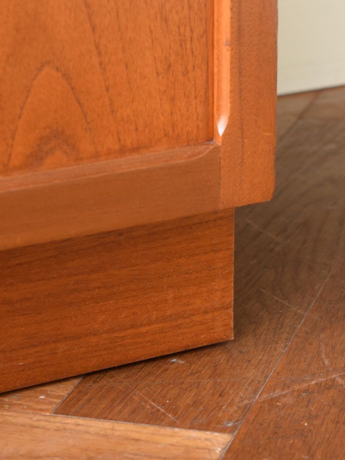 ビンテージ家具の脚