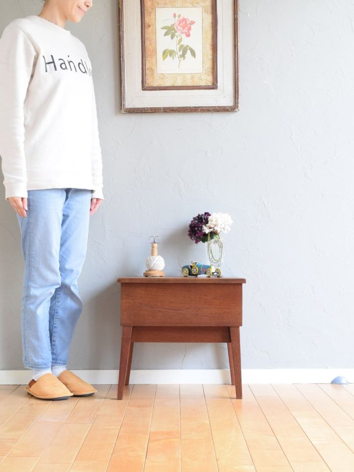 アンティークのソーイングボックス