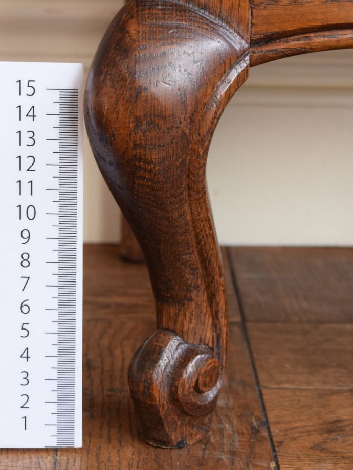アンティーク家具の脚