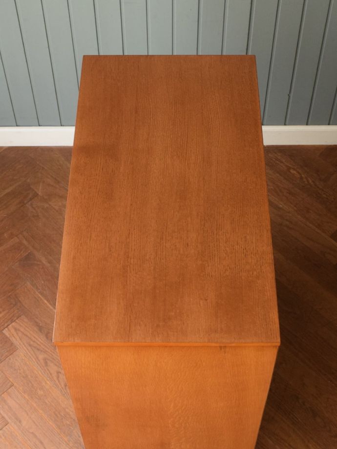 チェストの天板