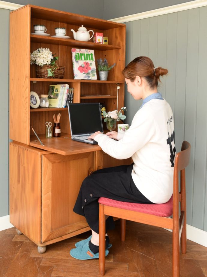 おしゃれな書斎デスク