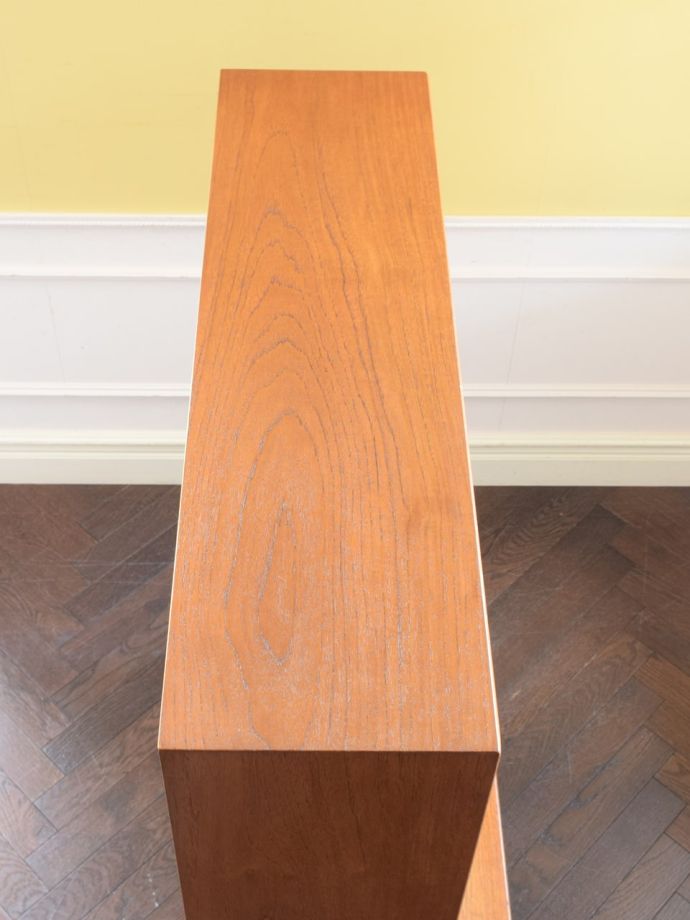 北欧キャビネットの天板