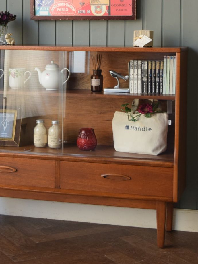 ビンテージキャビネットの扉