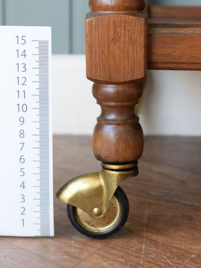 ビンテージワゴンの脚