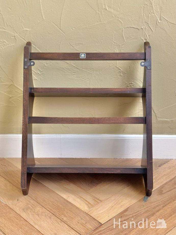 シェルフの裏側