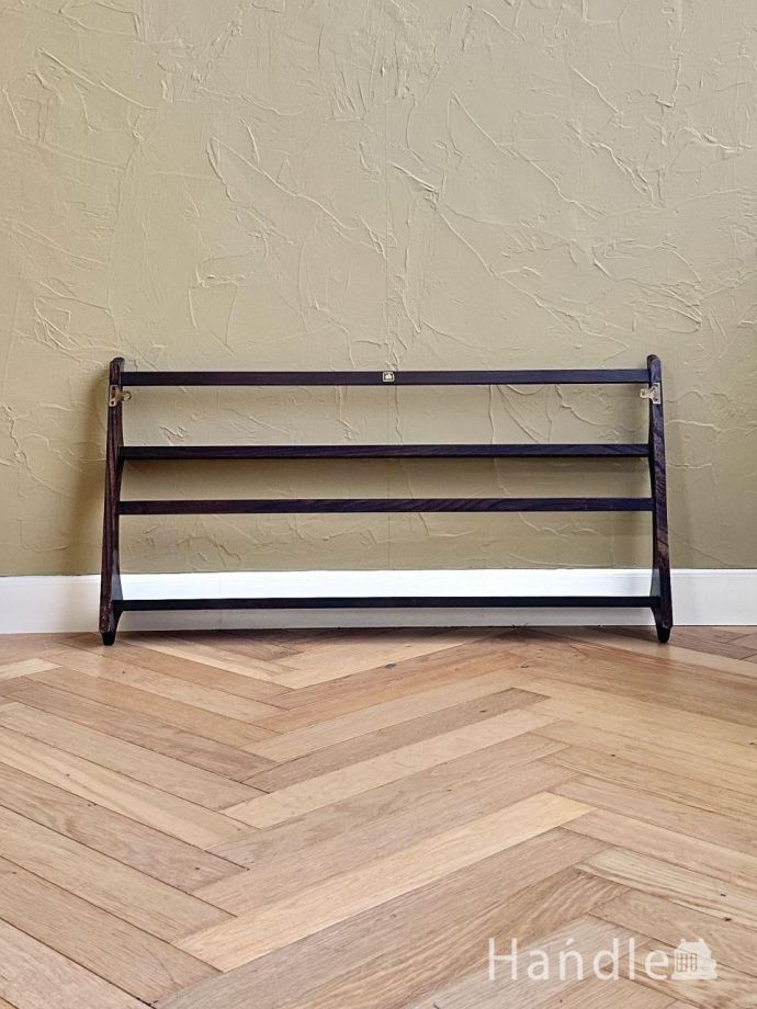 シェルフの裏側