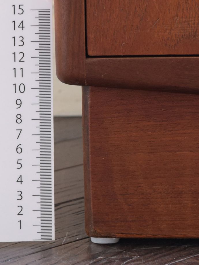 G-PLANの家具の脚