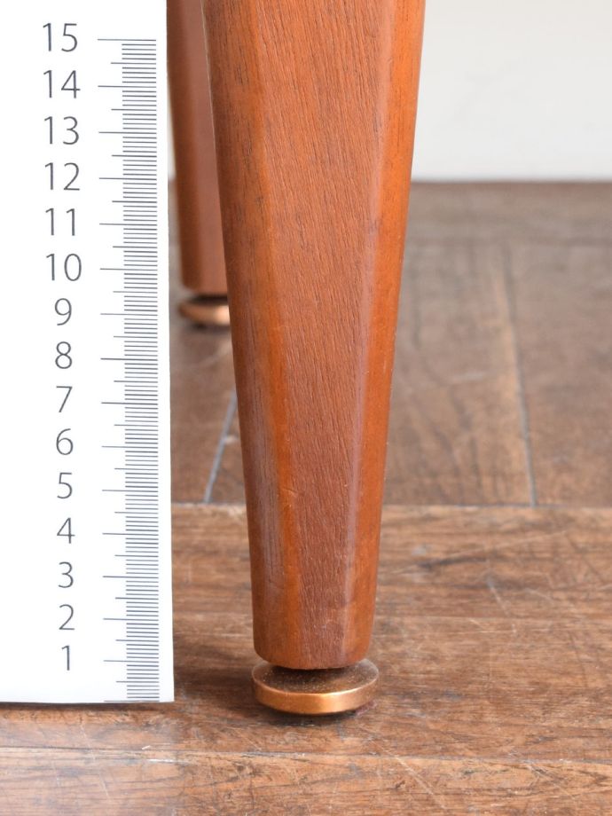 ビンテージ家具の脚