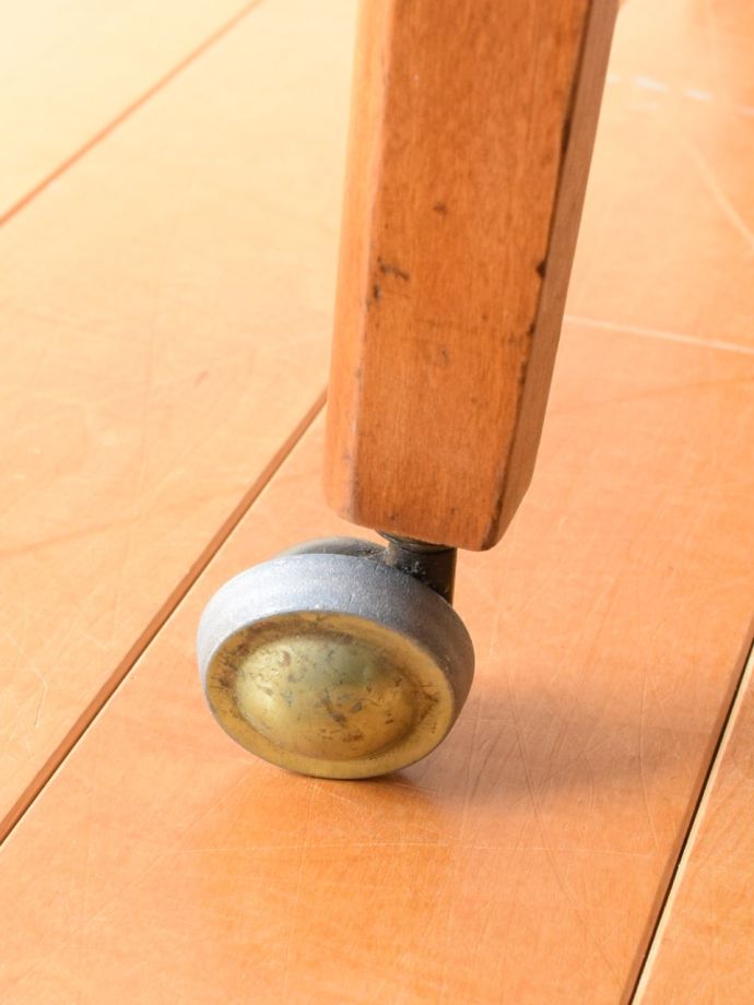 ビンテージワゴンの脚