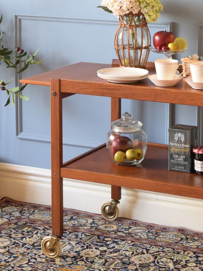 おしゃれなビンテージワゴン