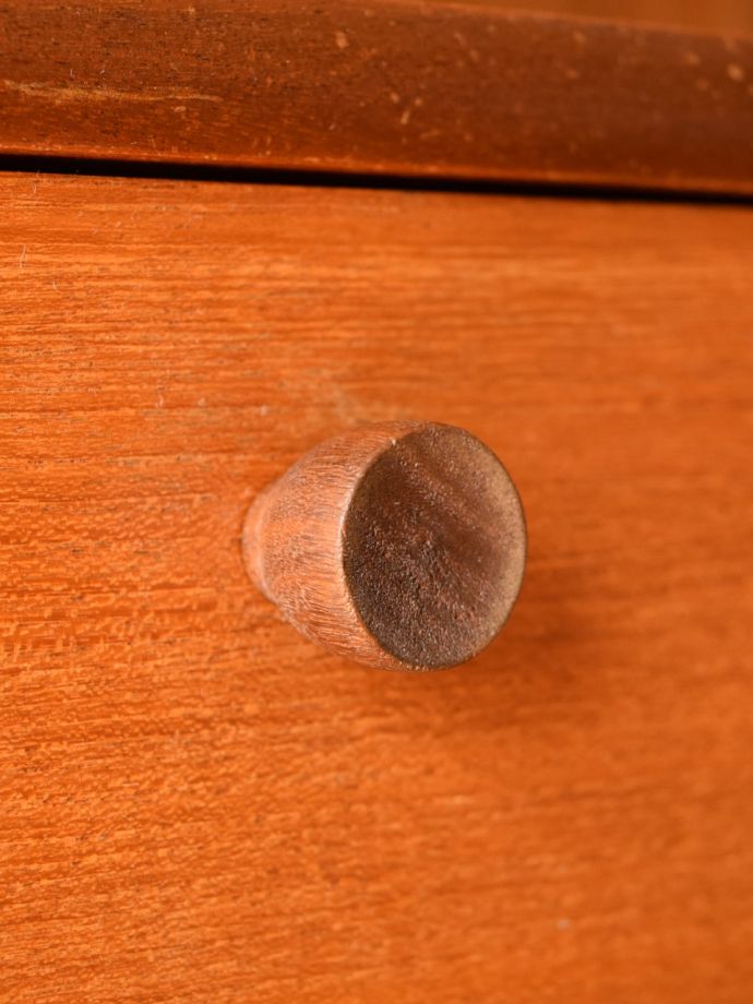 ビンテージキャビネットの取っ手