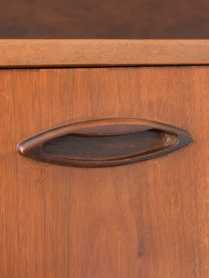 ビンテージキャビネットの取っ手